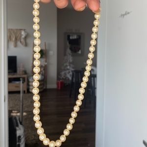 Yellow toned Pearl Necklace!